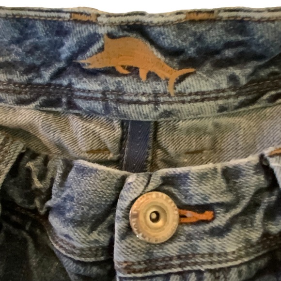 Tommy Bahama Men’s Dark Wash Denim Jeans Standard Strait Leg Measures 32x30 - Picture 6 of 11